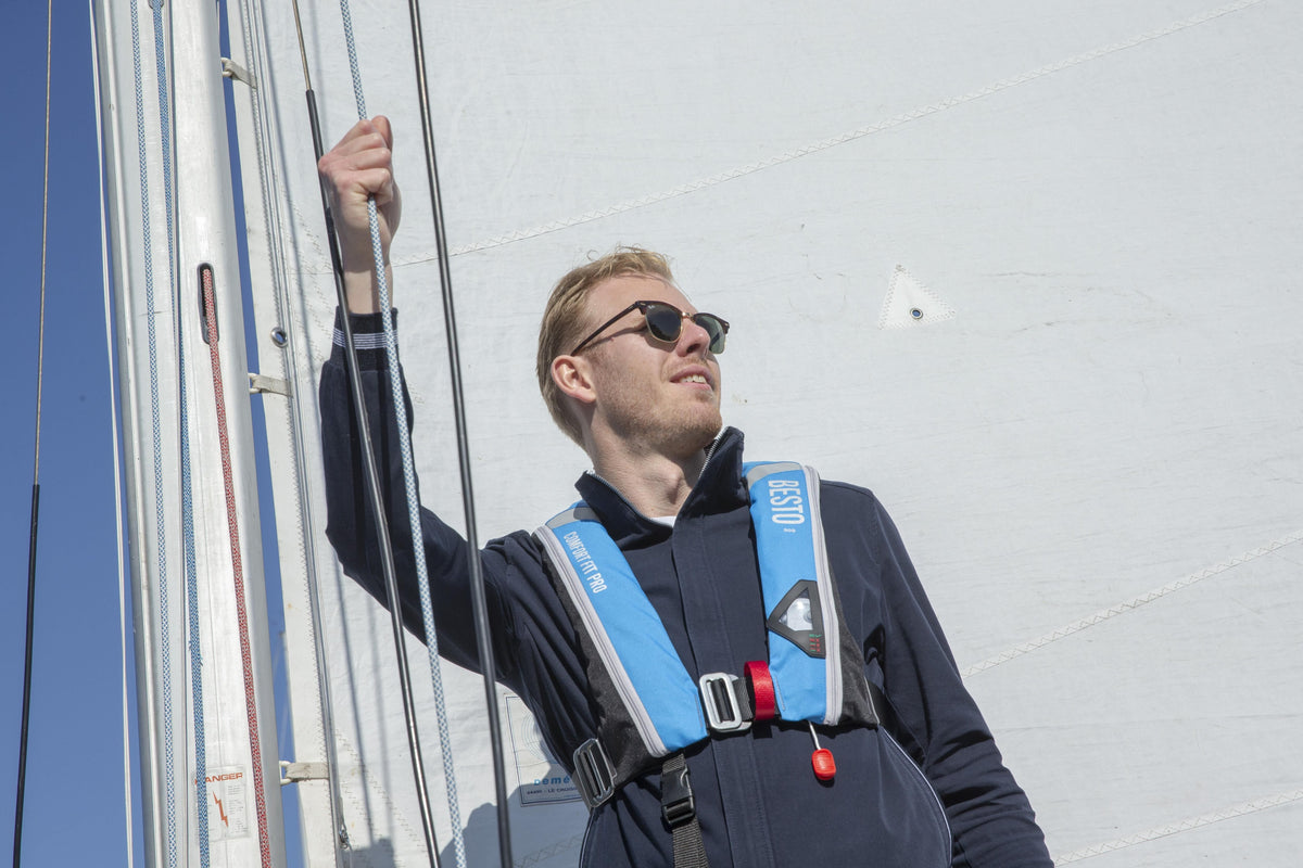 Besto Comfort Fit PRO reddingsvest 300 N met harnas ijsblauw/zwart